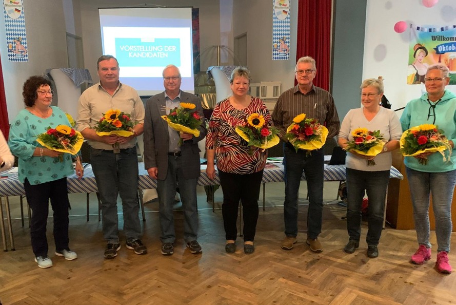 Der gewählte Vorstand bei der Mitgliederversammlung 2025