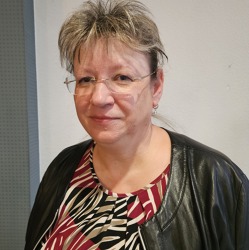 Porträt von Claudia Schlegel
